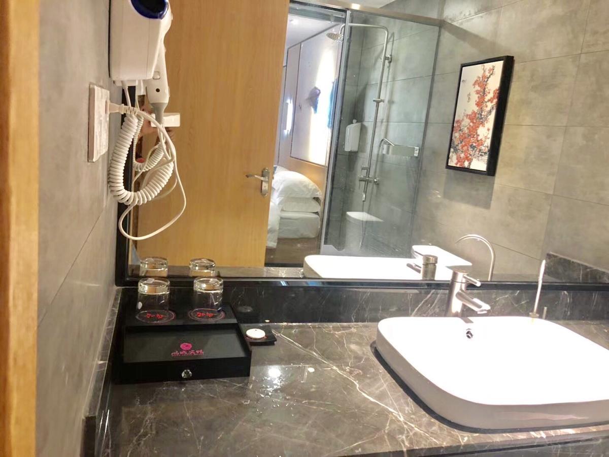 Guangzhou Hongcheng Hotel Exterior foto
